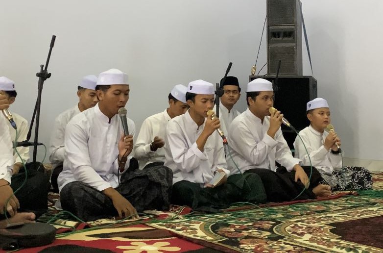 Contoh Gambar